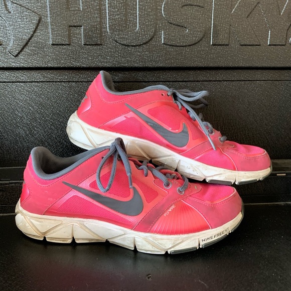 Nike Shoes - Nike Training Shoes 💞